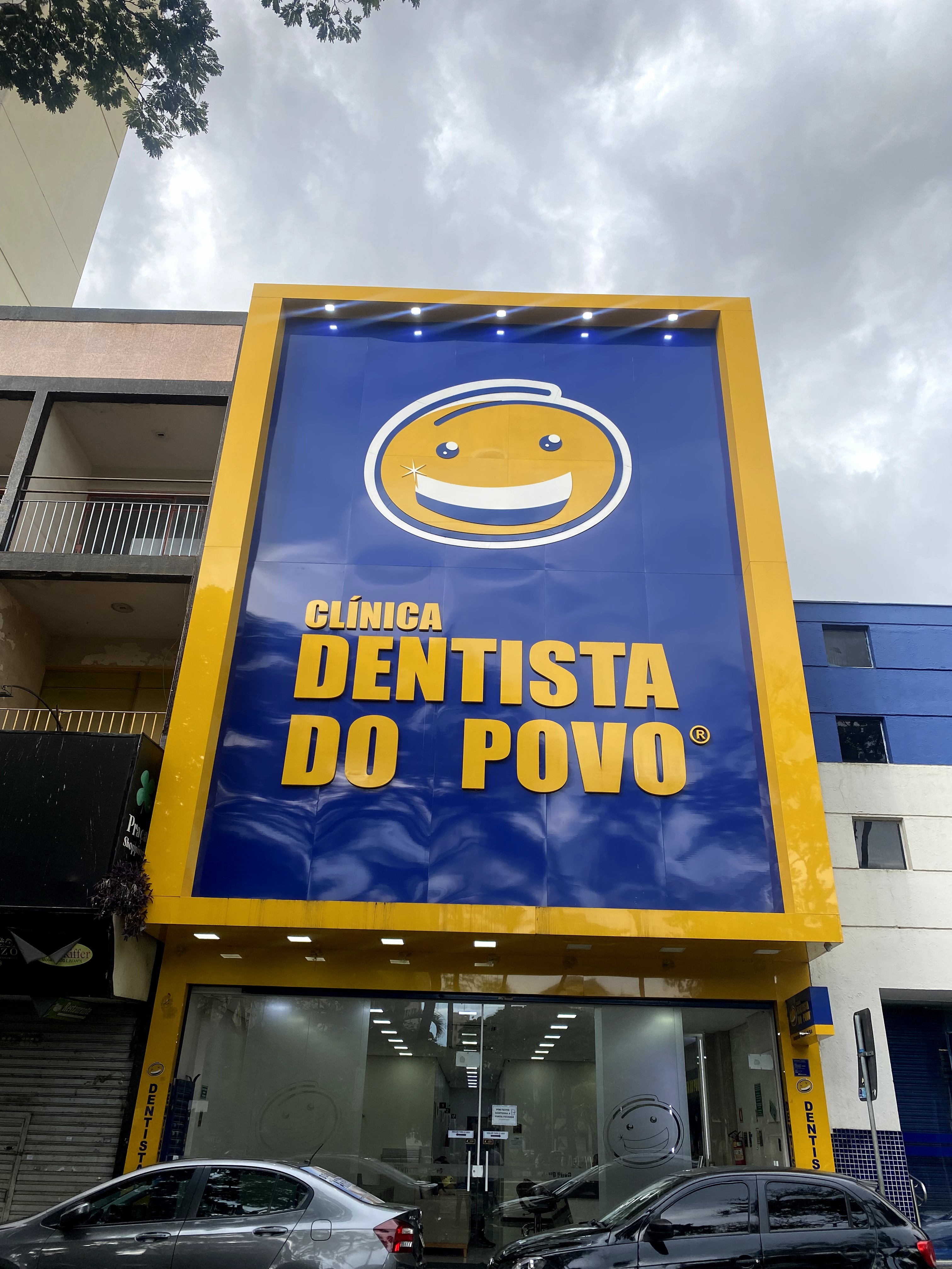 Fachada Clínica Dentista do Povo - Clínica Dentista do Povo - Tubal Vilela